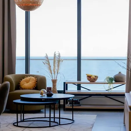 Lighthouse - Rooftop Pool & Sea View 1 By Azur Prime דירה