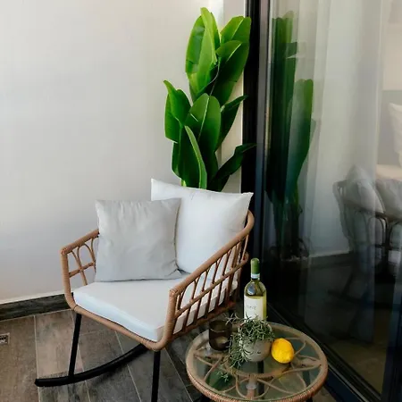Apartament Lighthouse - Rooftop Pool & Sea View 1 By Azur Prime Kalogrea