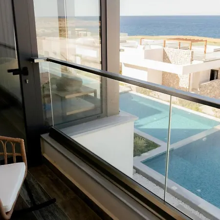 Lighthouse - Rooftop Pool & Sea View 1 By Azur Prime Apartament Kalogrea