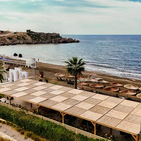 Lighthouse - Rooftop Pool & Sea View 1 By Azur Prime Kalogrea